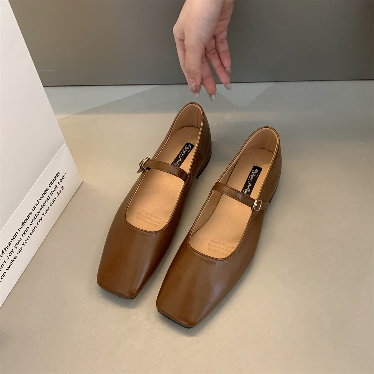 Bailamos Fashion Flats 2023 Diseño de marca Punta cuadrada Zapatos de ballet para mujer Correa con hebilla casual Zapatos de vestir para mujer Tacones bajos Mu
