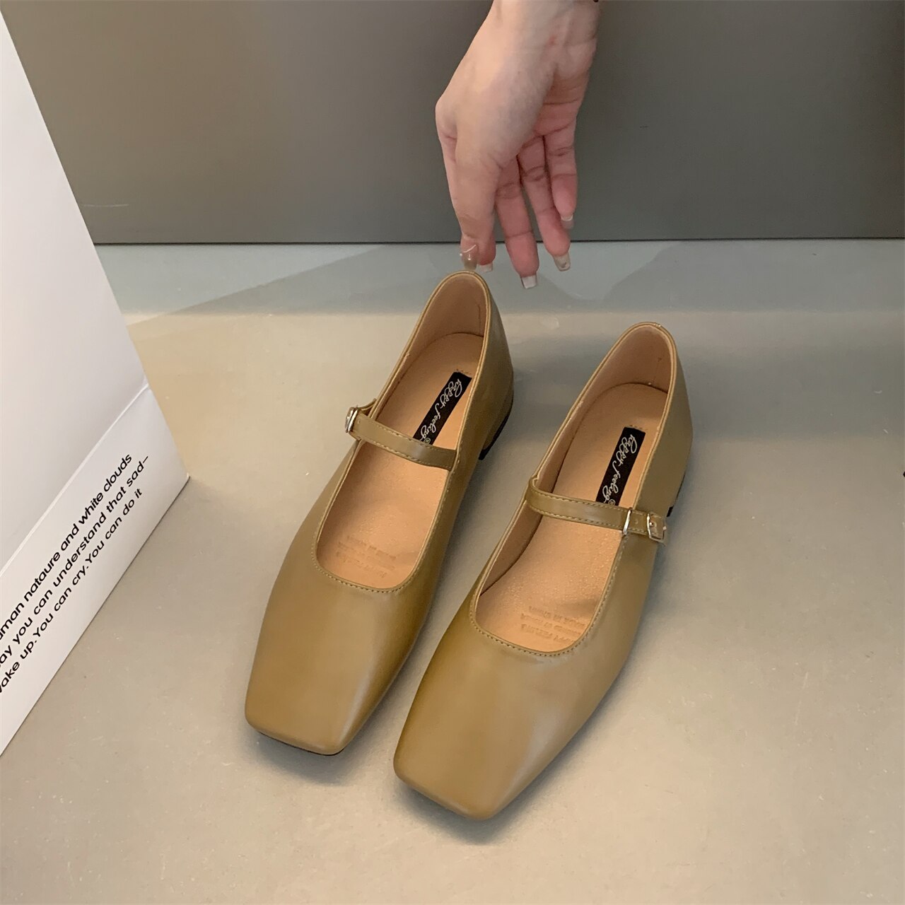 Bailamos Fashion Flats 2023 Diseño de marca Punta cuadrada Zapatos de ballet para mujer Correa con hebilla casual Zapatos de vestir para mujer Tacones bajos Mu