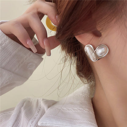 Pendientes sencillos de oro con perlas retro