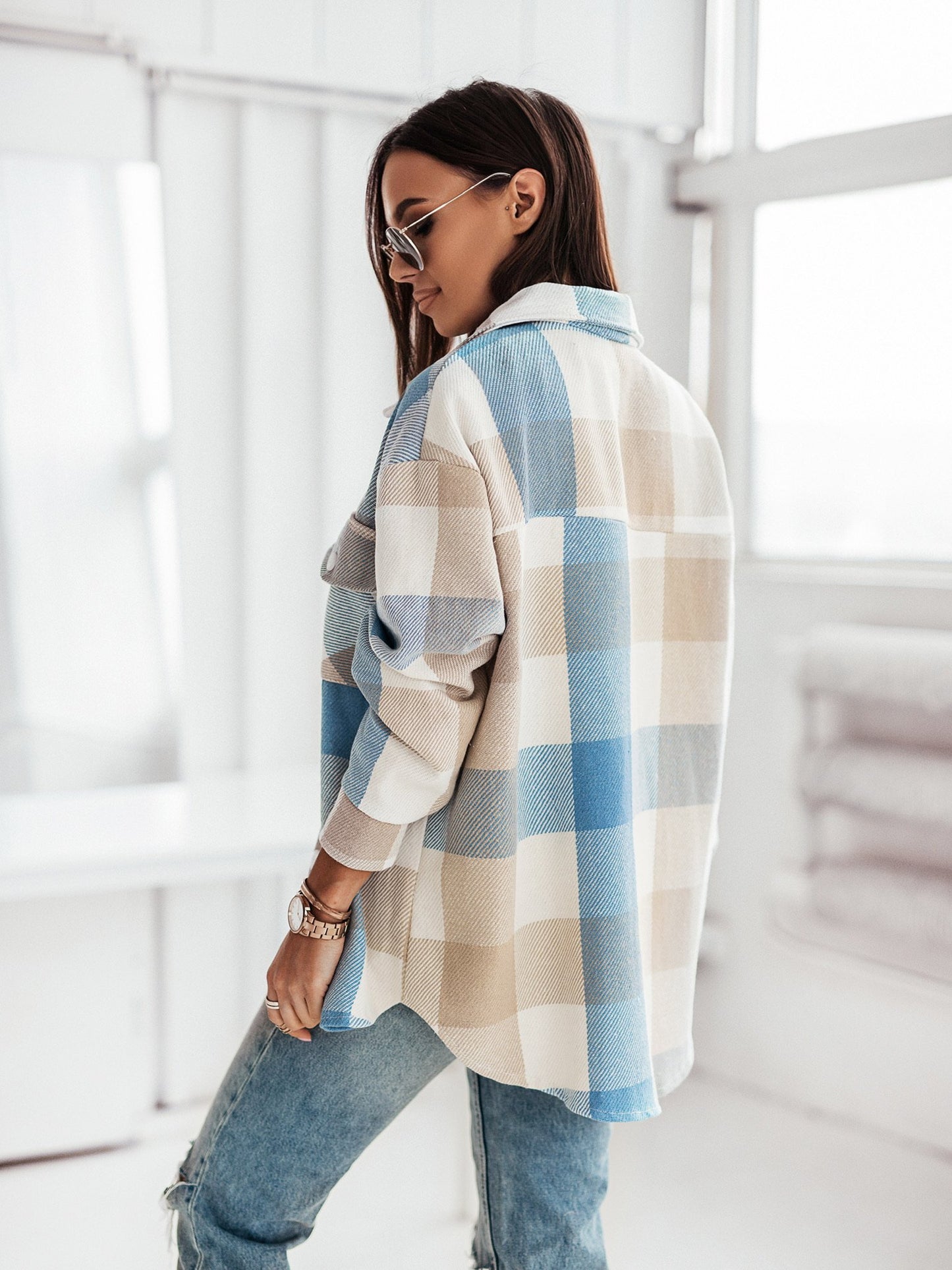 Camisa a cuadros de colores de moda para mujer